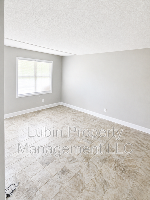 549 Semple Ave - Photo 2 of 9