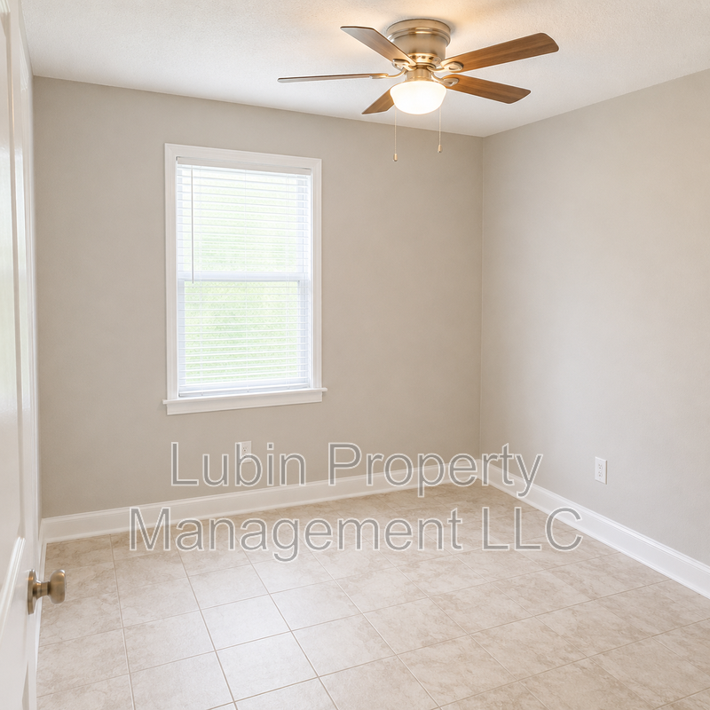549 Semple Ave - Photo 6 of 9