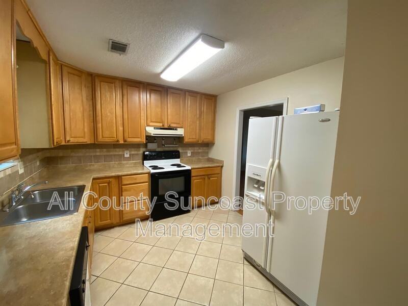 105 Whisper Ct - Photo 2 of 13