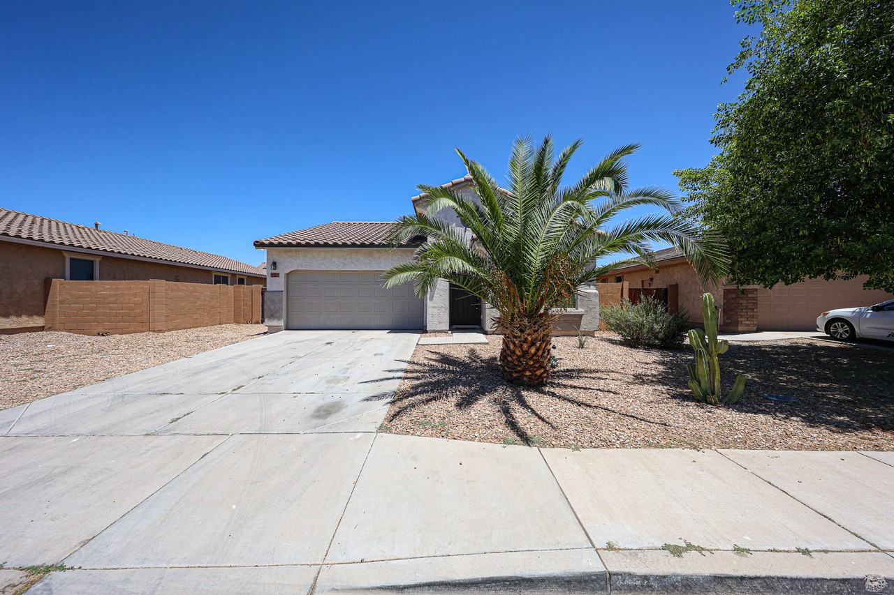 41192 W Rio Bravo Dr - Photo 3 of 37
