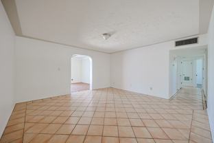 2114 W Myrtle Ave - Photo 1 of 1