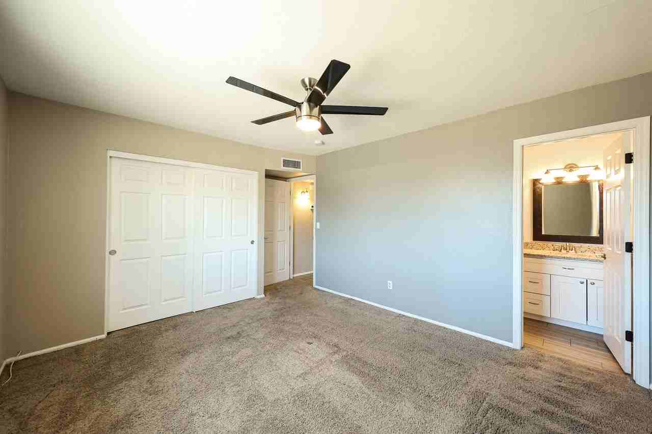 10627 S 44th St - Photo 6 of 27