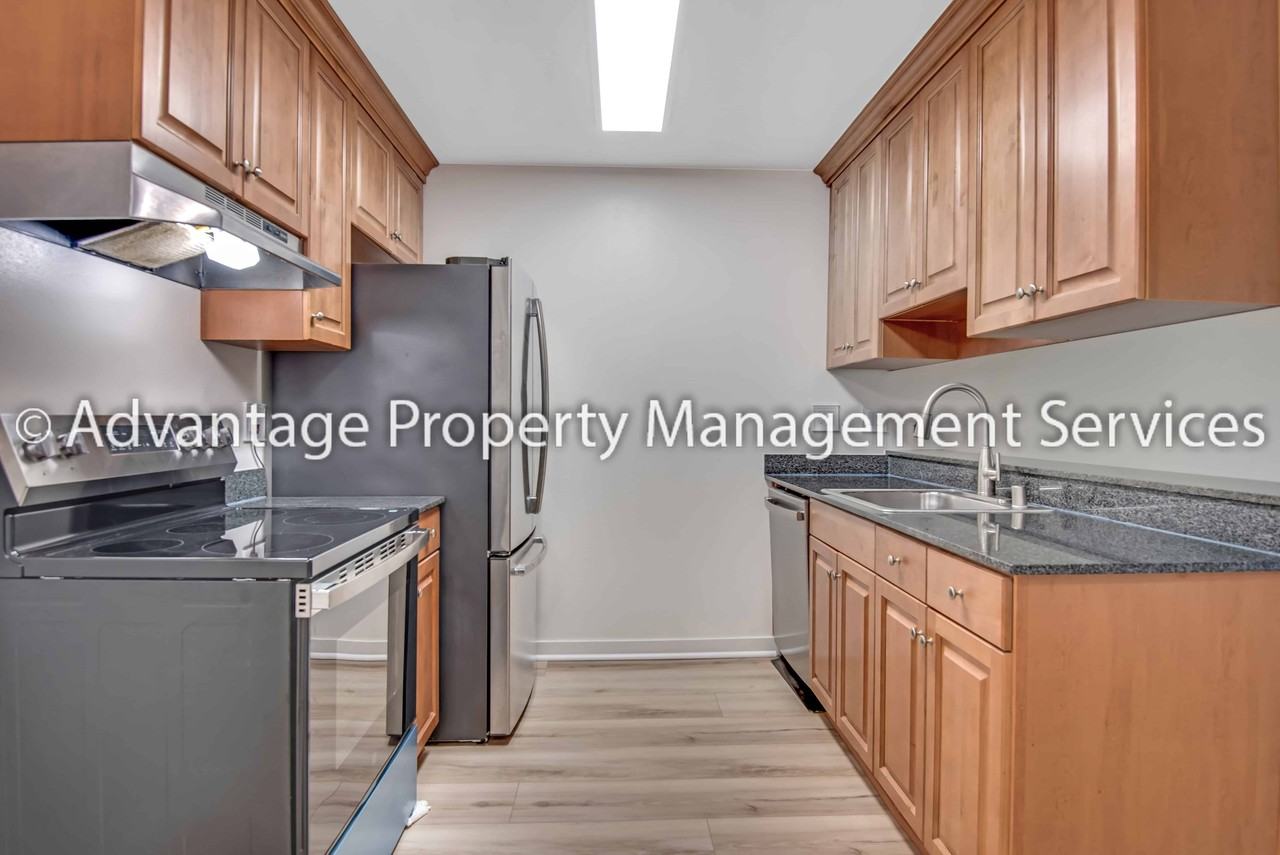 7323 Starward Dr #20 - Photo 3 of 13