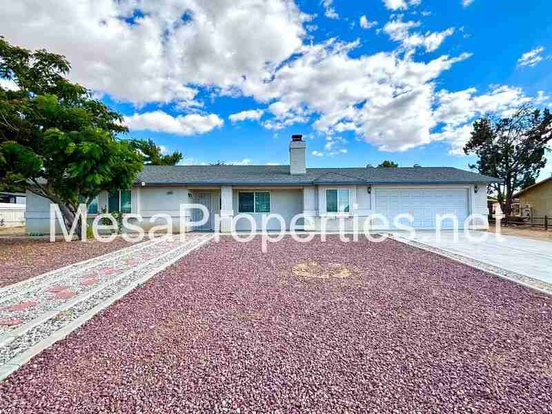 16653 Sholic St - Photo 2 of 30