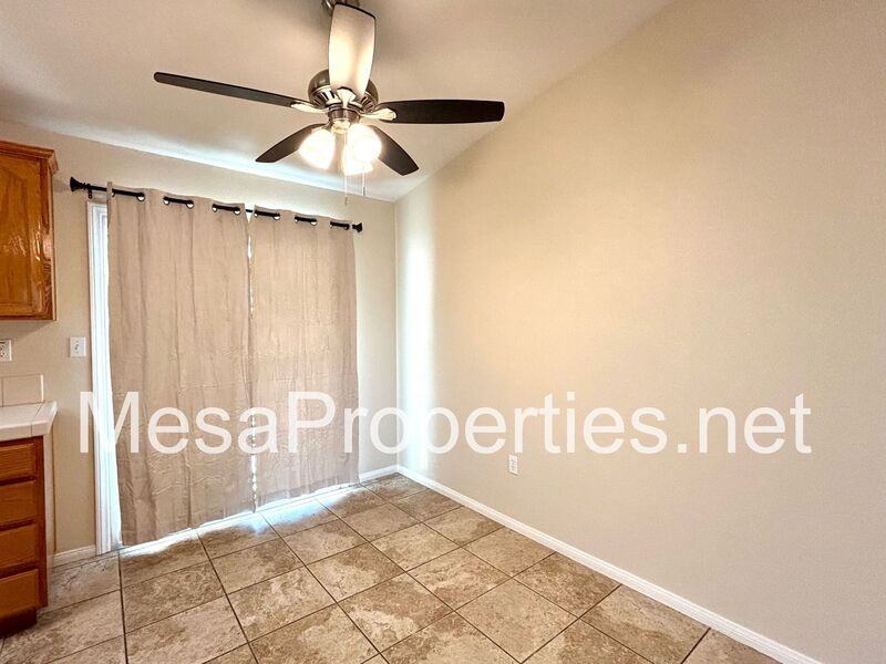 16653 Sholic St - Photo 6 of 30