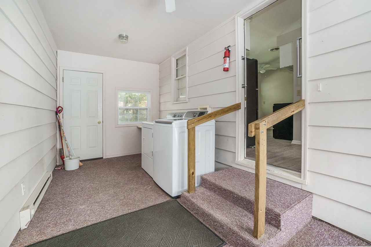 3304 Grace Rd - Photo 2 of 20