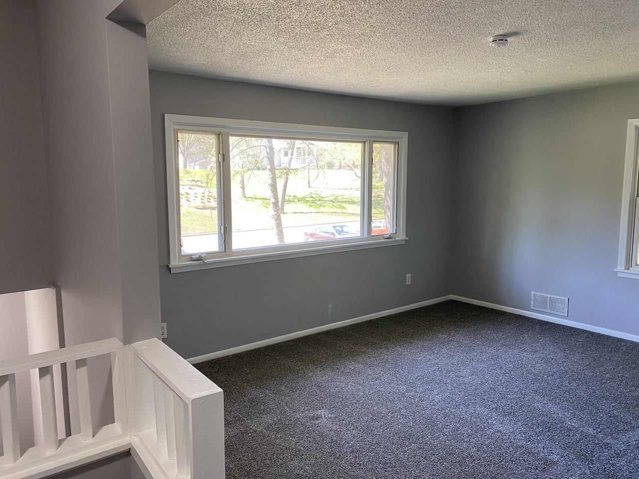 14660 13th Ave N - Photo 4 of 17