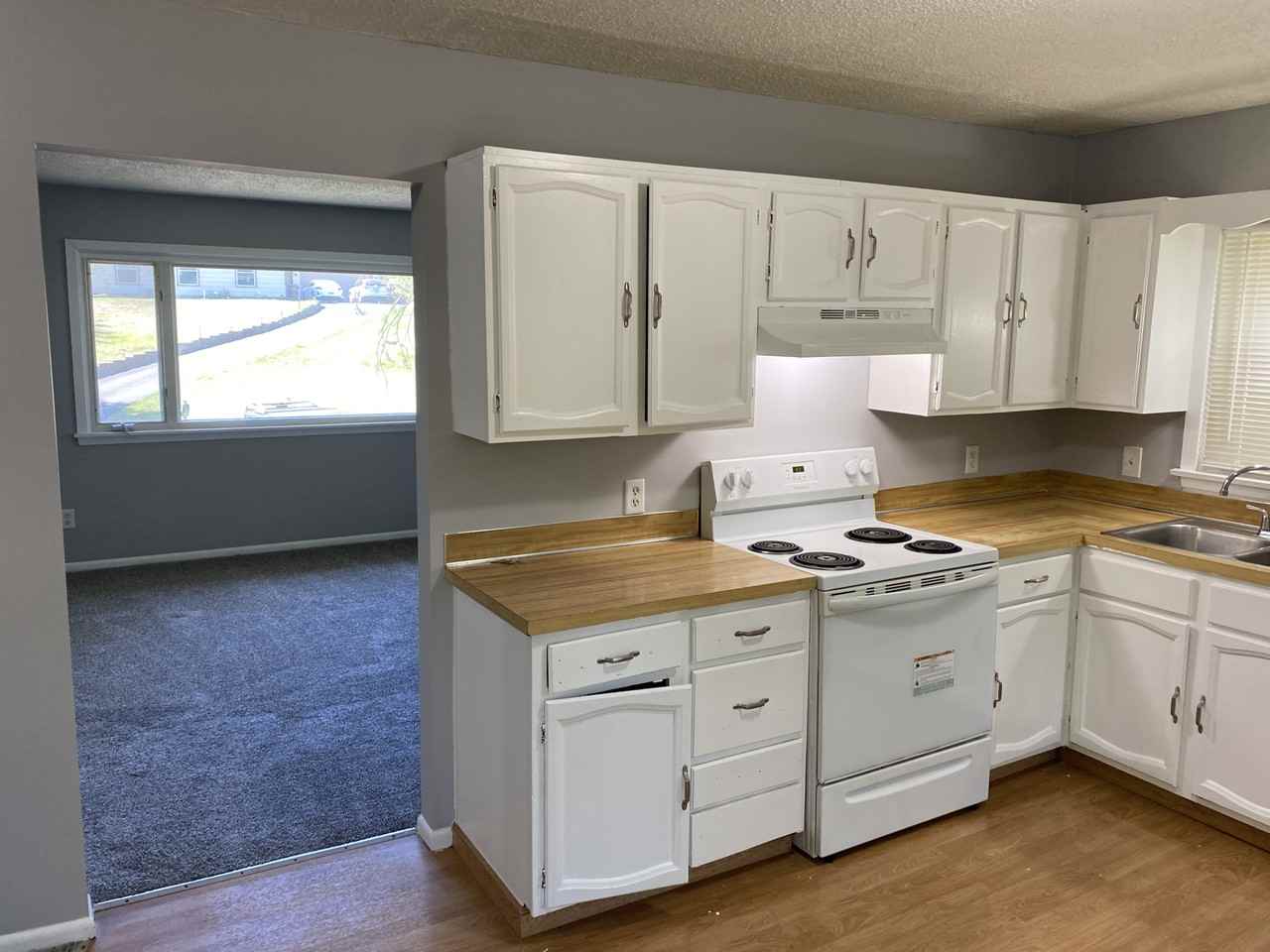 14660 13th Ave N - Photo 7 of 17