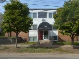 725 Wayzata Blvd E - Photo 1 of 1