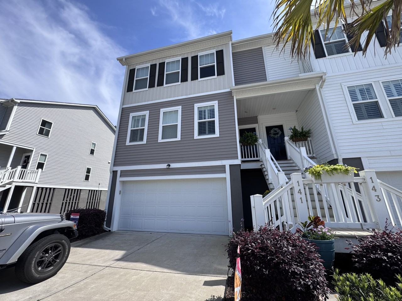 141 Winding River Dr - Photo 3 of 42
