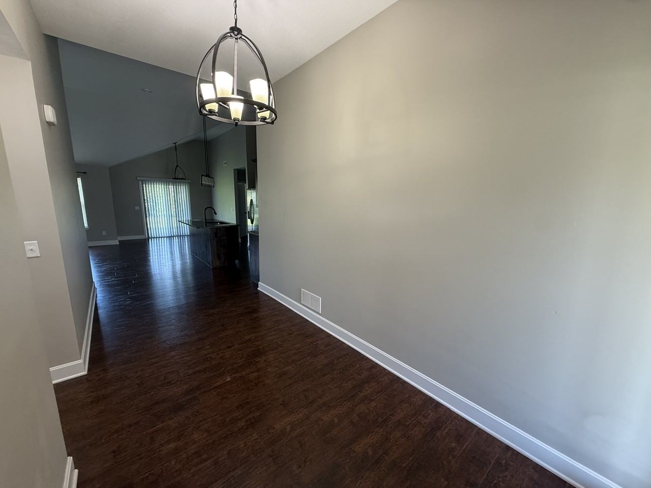 1229 Cypress Ct - Photo 2 of 14