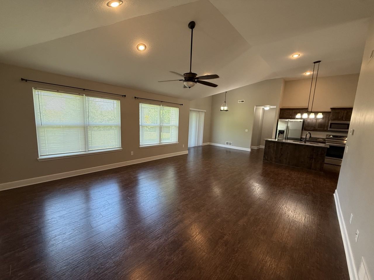 1229 Cypress Ct - Photo 5 of 14