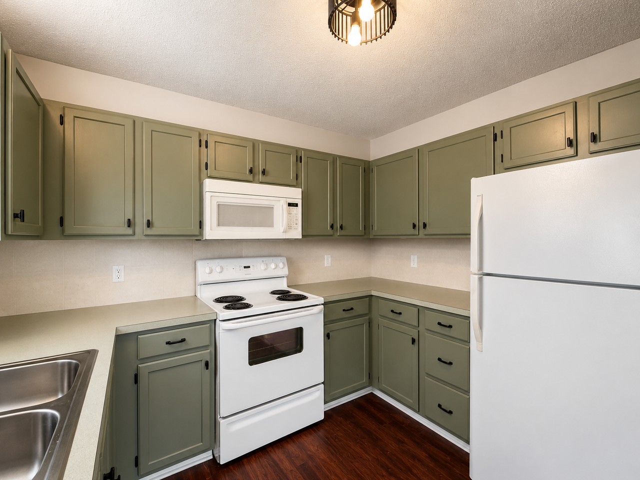 13505 Bolingbrook Ln - Photo 6 of 21