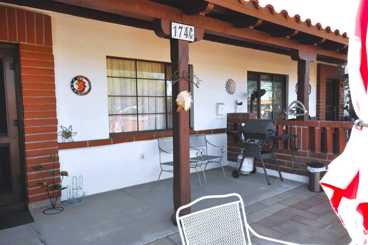 174 S Paseo Tierra #C - Photo 3 of 17
