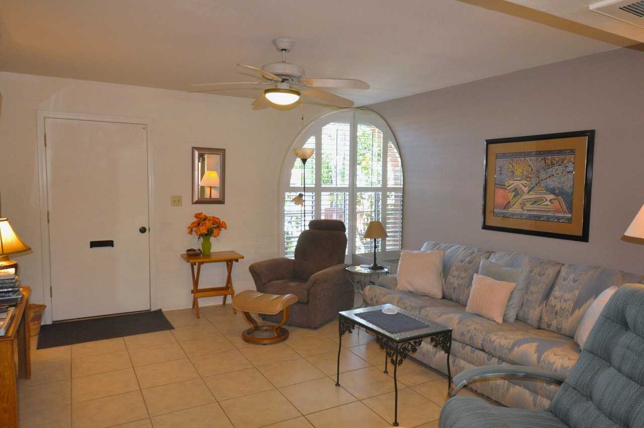 174 S Paseo Tierra #C - Photo 7 of 17