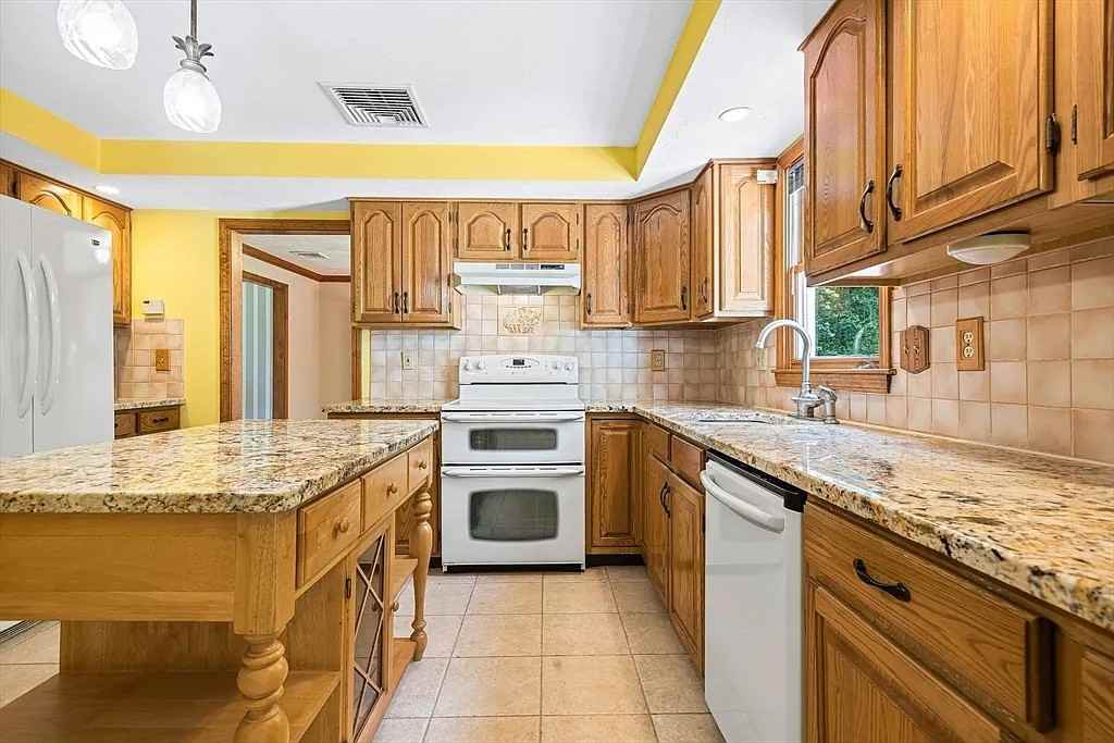 34 Smith Rd - Photo 7 of 11