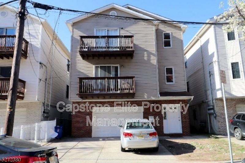 45-47 Vesey St - Photo 3 of 5