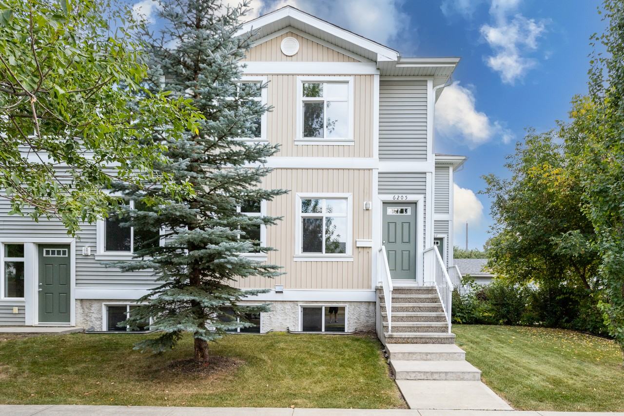 12038 62 St Nw - Photo 4 of 50