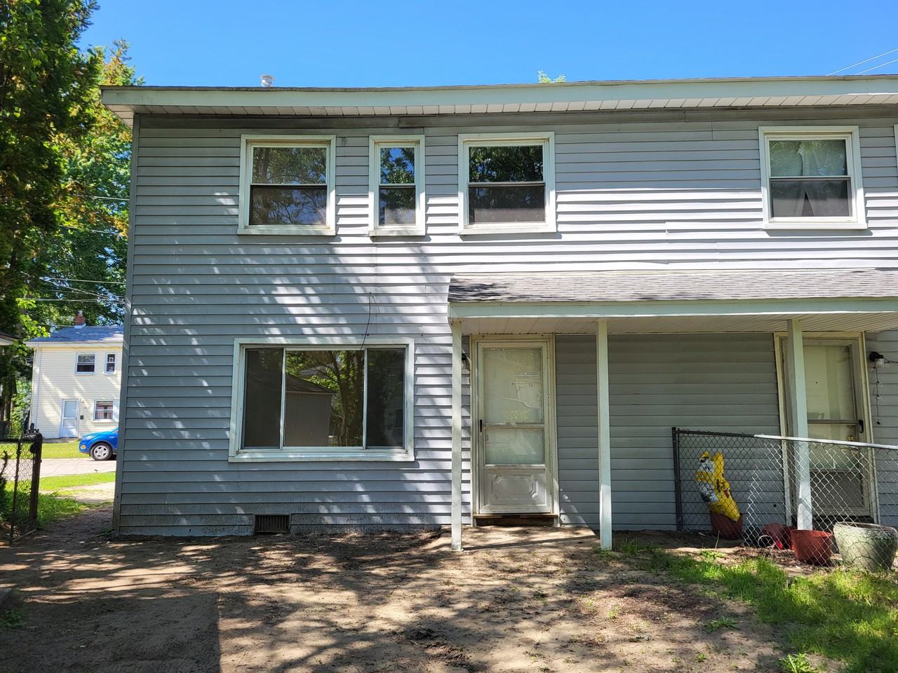 2040 Dryden St - Photo 3 of 10