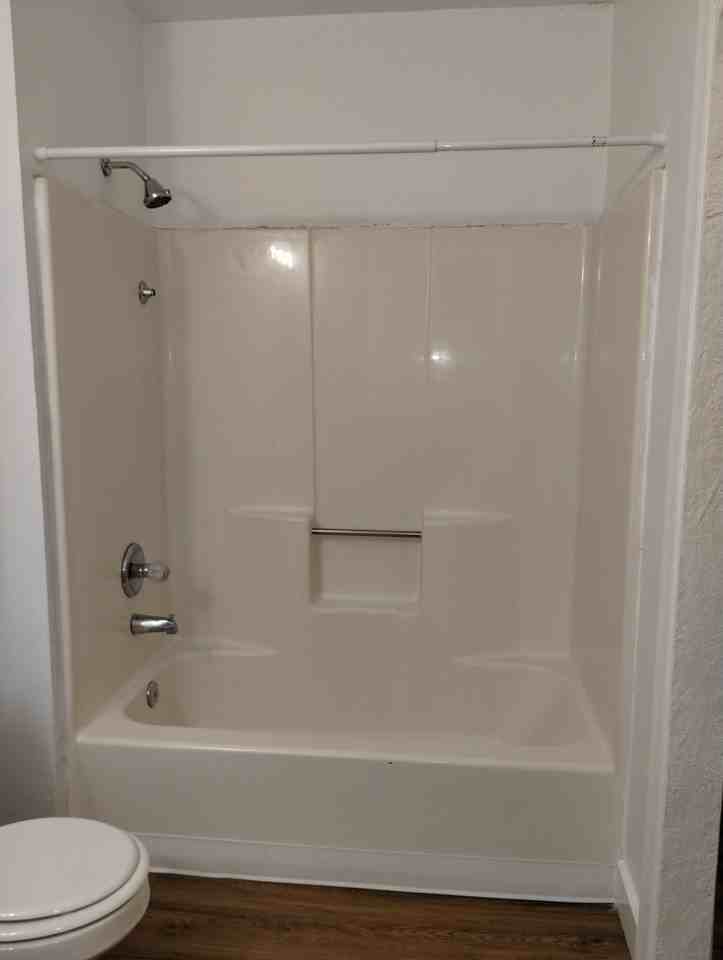 479 Vancouver Rd Se - Photo 5 of 9