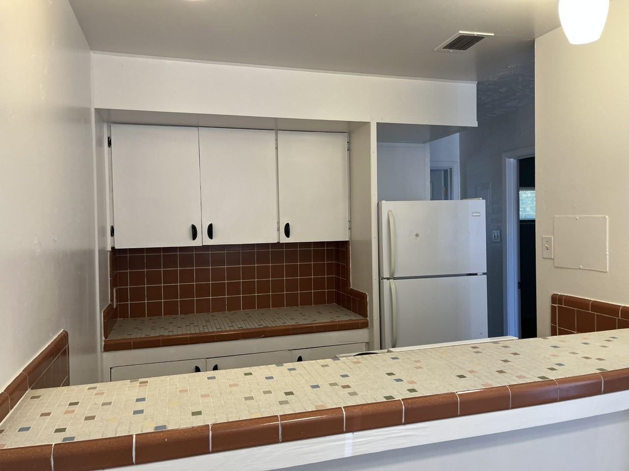 8600 Zuni Rd Se - Photo 2 of 30