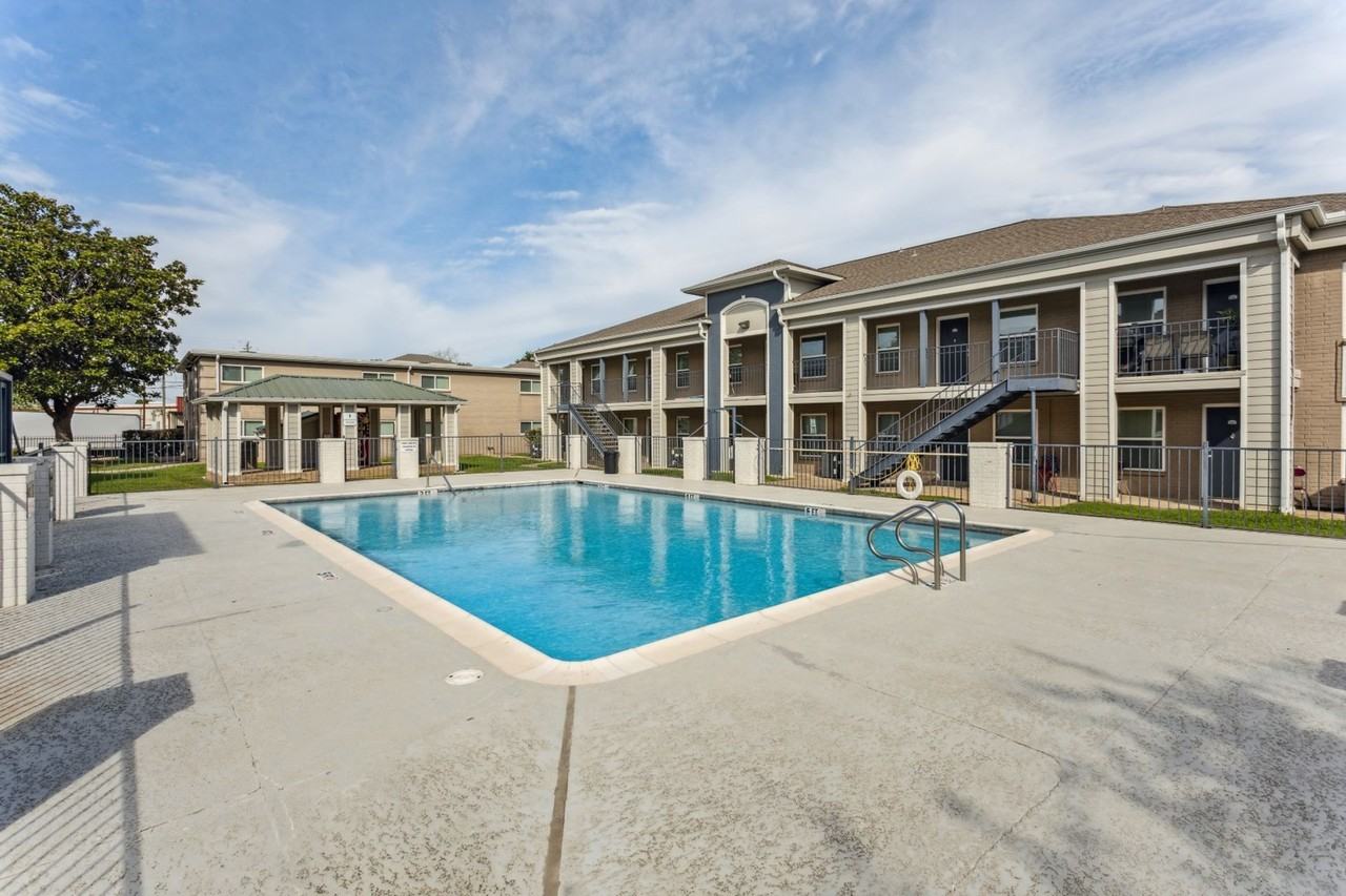 The Life at Park View - Photo 3 of 50