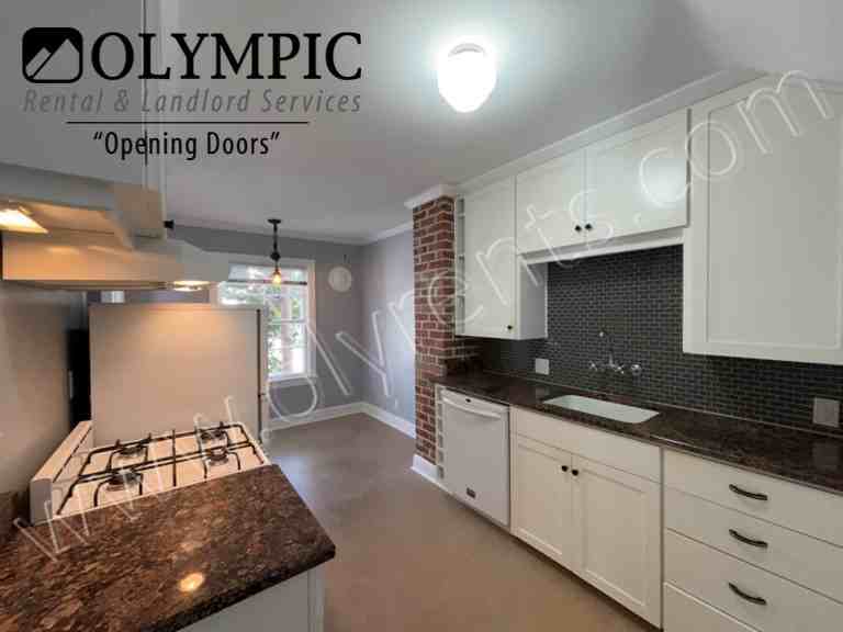1009 Columbia St Sw - Photo 2 of 12