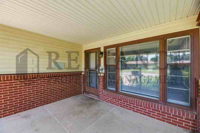 2425 N Marigold Ln - Photo 4 of 41