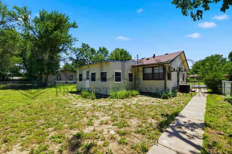 2425 N Marigold Ln - Photo 7 of 41