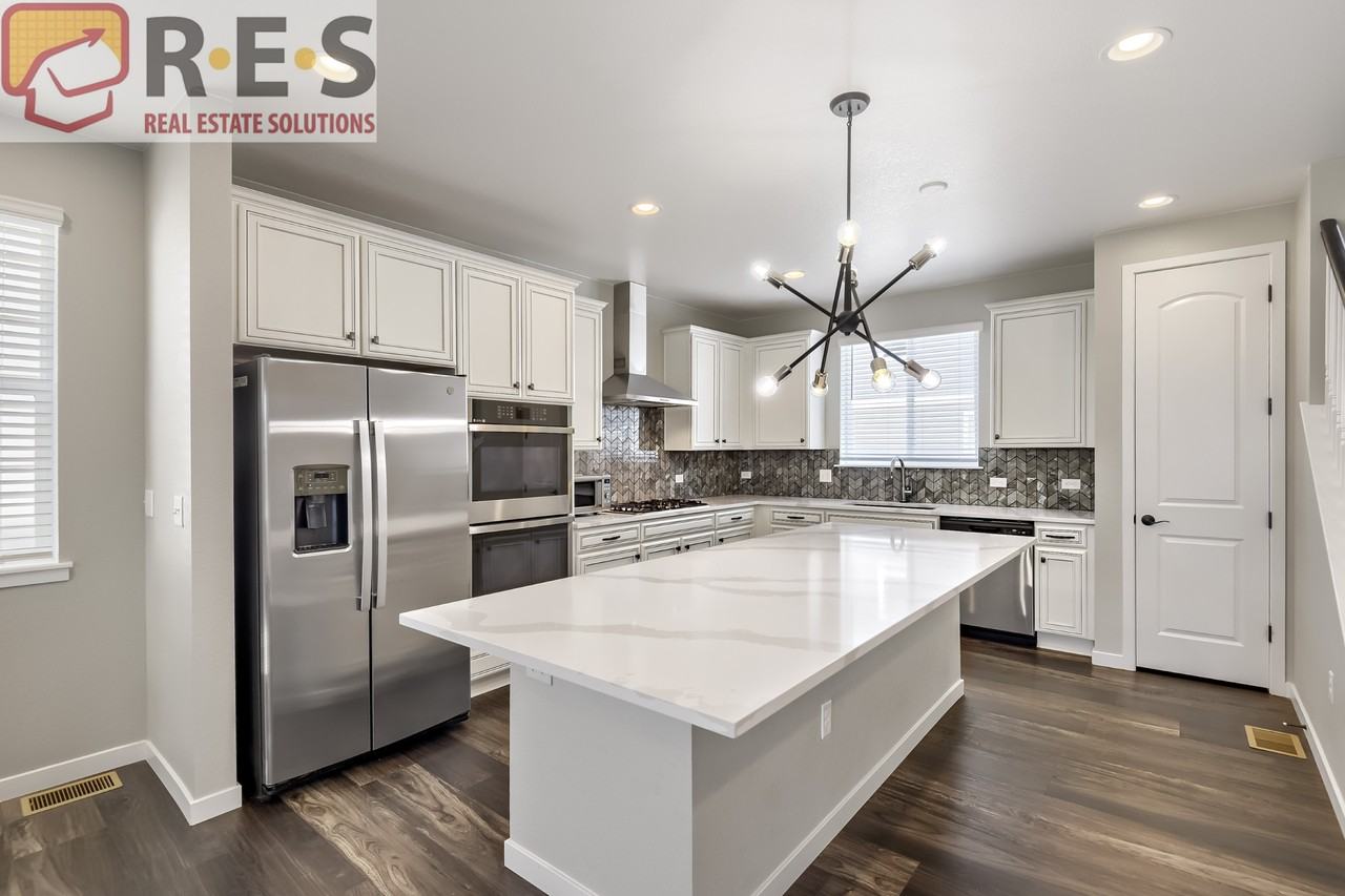 5283 Quail Way - Photo 2 of 19