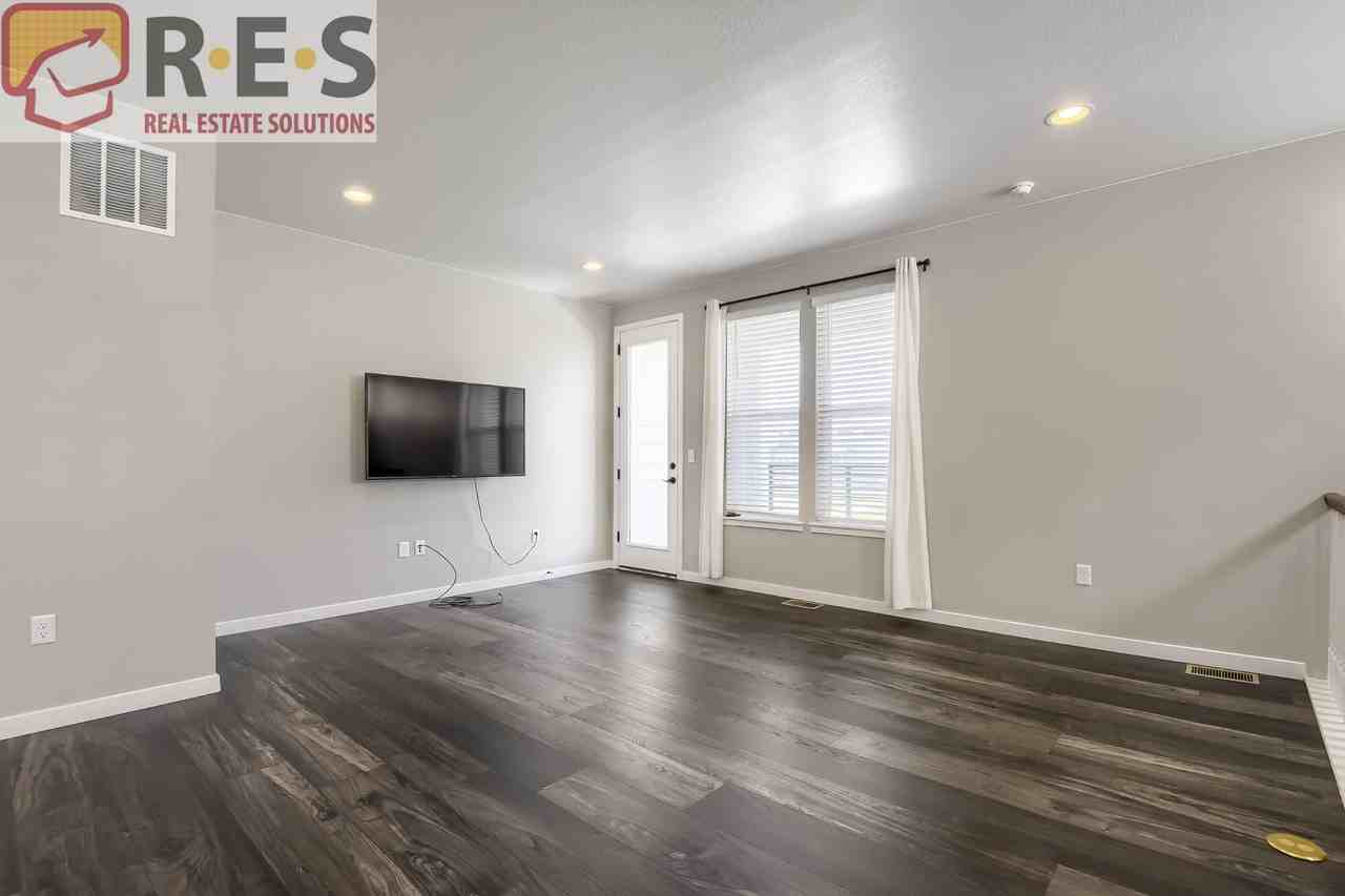 5283 Quail Way - Photo 4 of 19