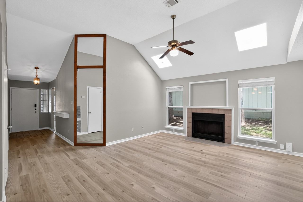 14207 Anita Marie Ln - Photo 3 of 16