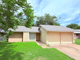 5206 Village Trl - Photo 1 of 1