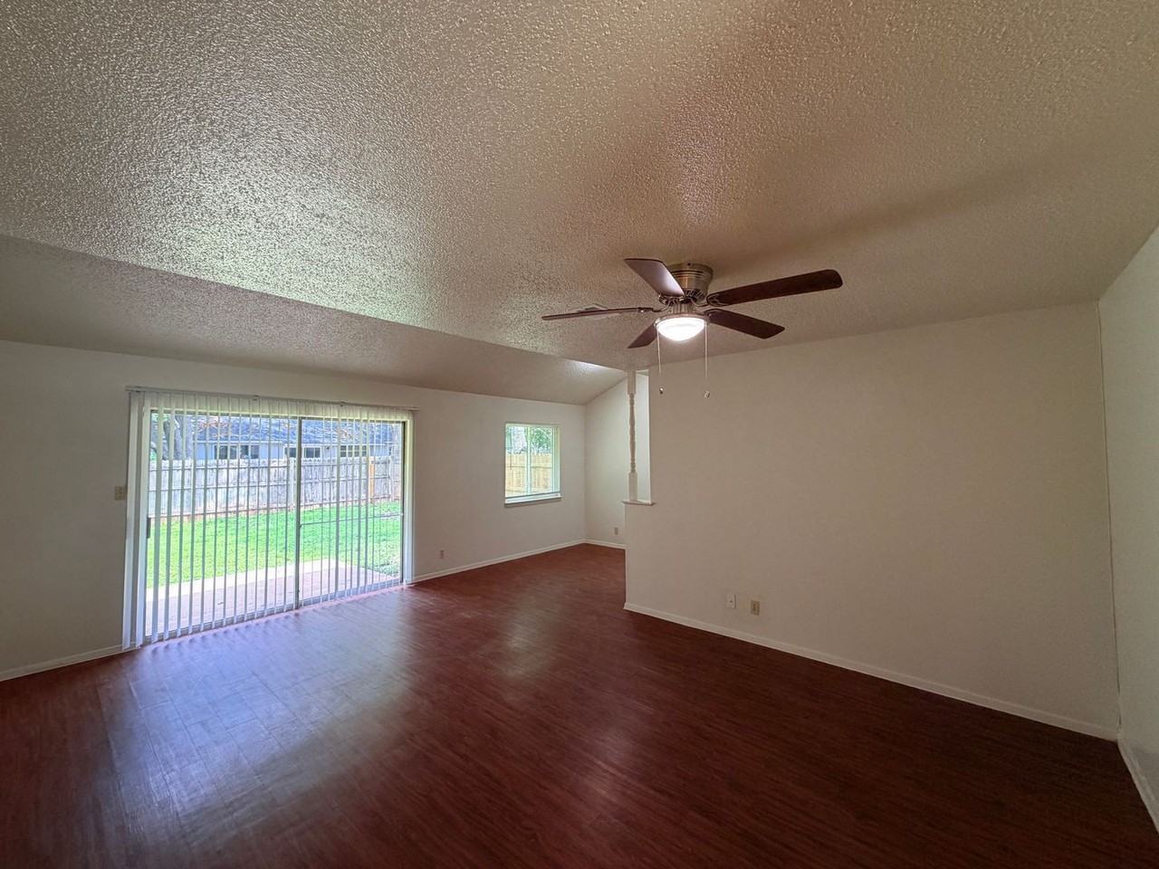 5206 Village Trl - Photo 2 of 24