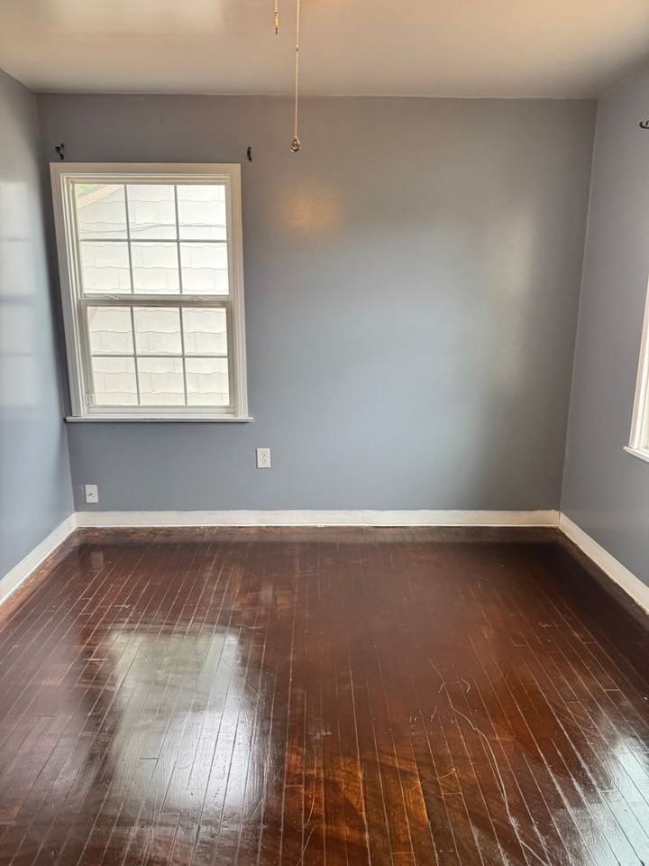 2514 42nd St - Photo 7 of 10