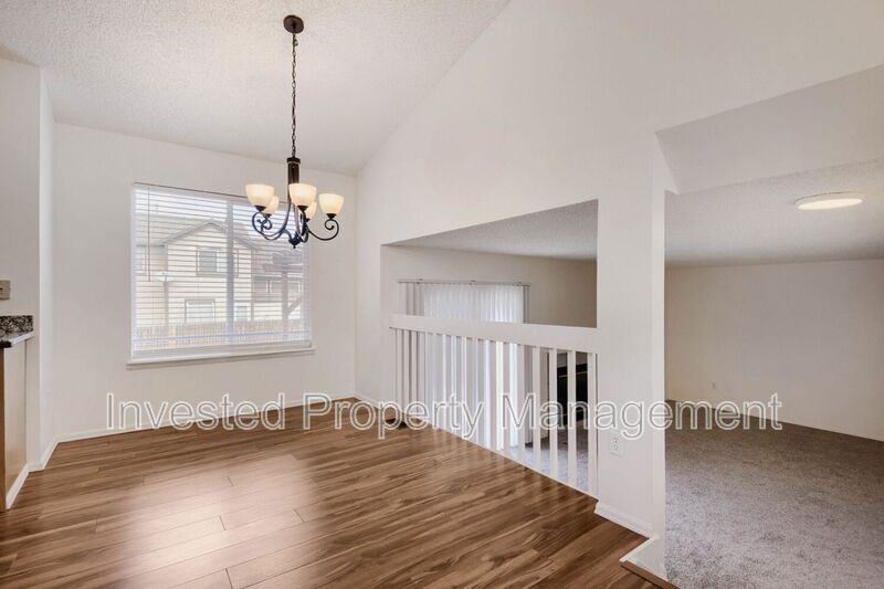 19107 E Bellewood Dr - Photo 3 of 21