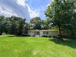 featured image of 7810 W Lakeshore Dr