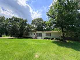 7810 W Lakeshore Dr - Photo 1 of 1
