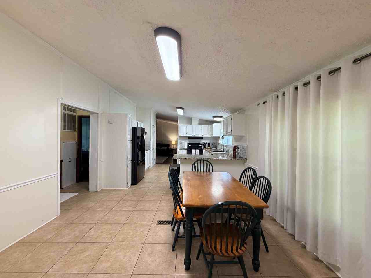 7810 W Lakeshore Dr - Photo 7 of 24