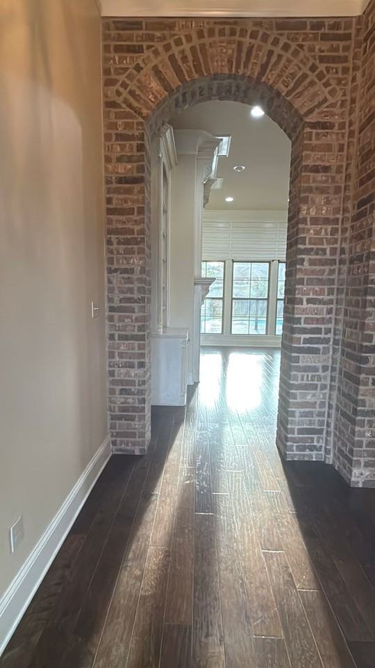 9572 Rochel Dr - Photo 4 of 50