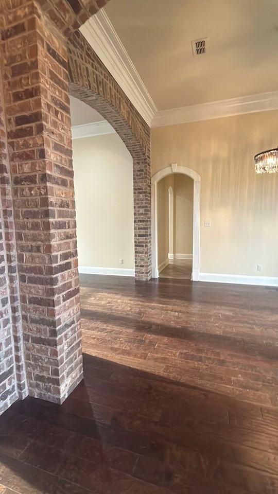 9572 Rochel Dr - Photo 6 of 50