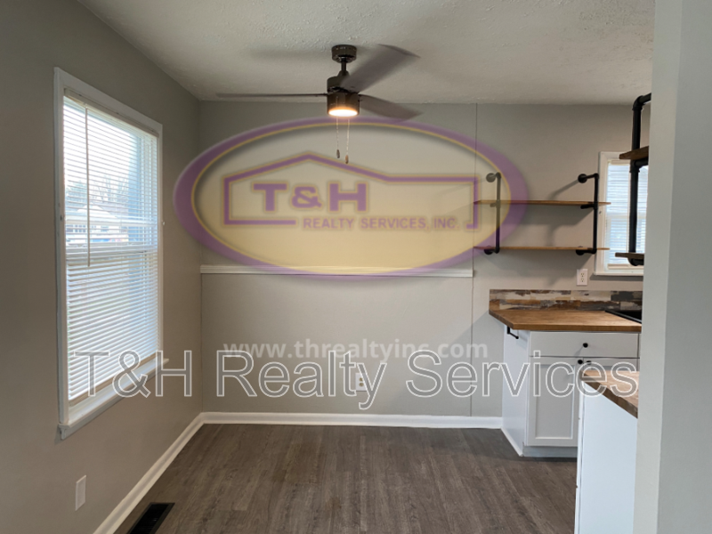 5242 E 20th Pl - Photo 4 of 13