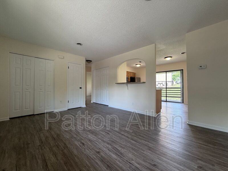 28 Dawnwood Cir - Photo 5 of 25
