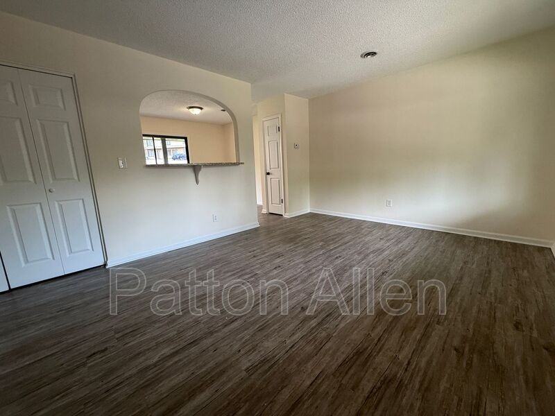 28 Dawnwood Cir - Photo 7 of 25