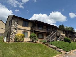 featured image of 48 Dawnwood Cir