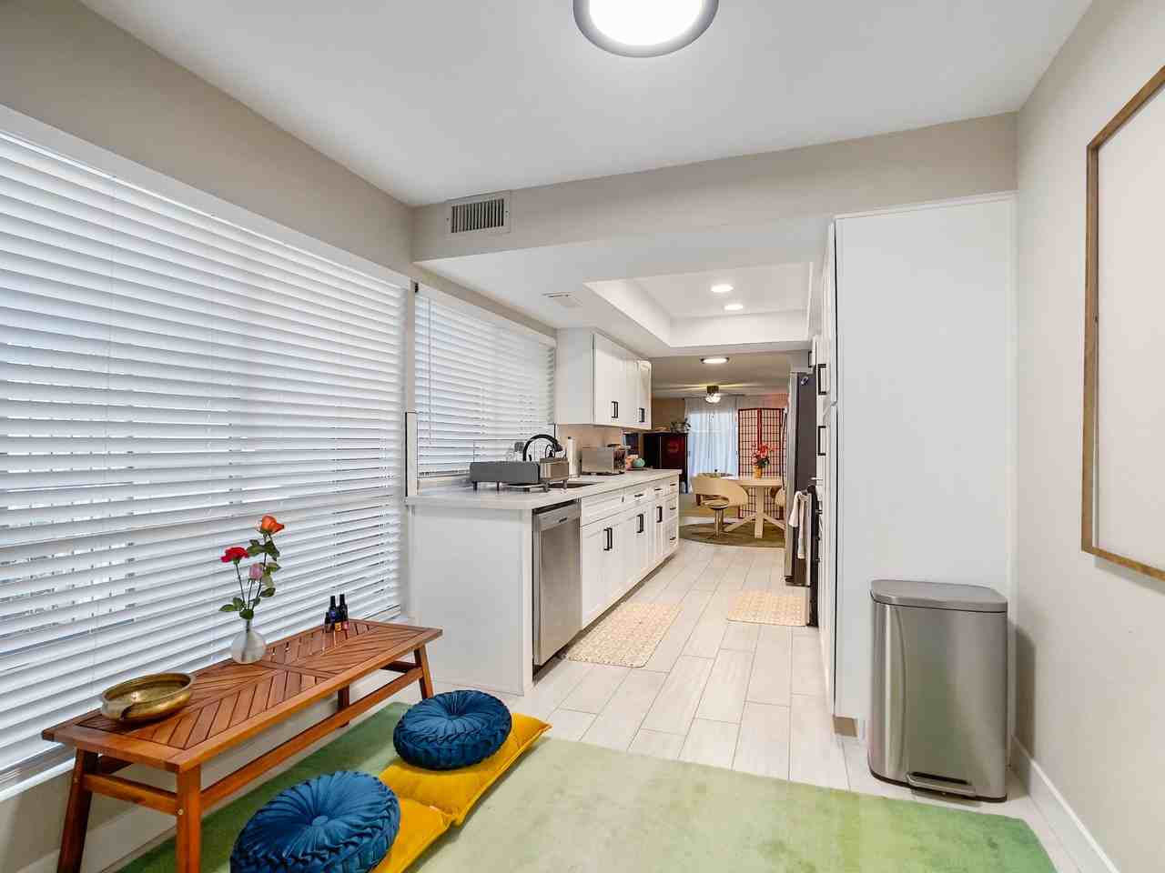 920 W Solcito Ln #920 - Photo 6 of 26