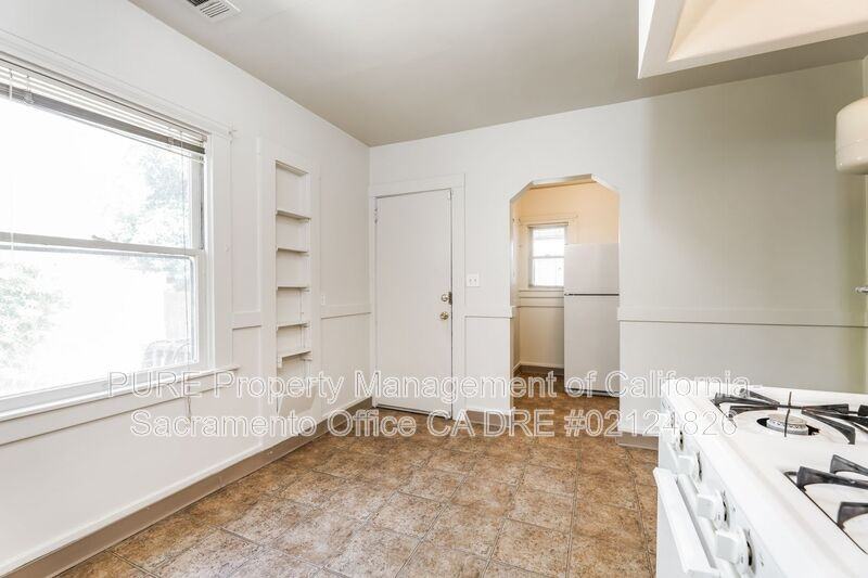2625 D St - Photo 7 of 19