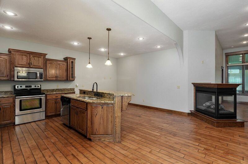 1367 E Siler Pkwy - Photo 4 of 21