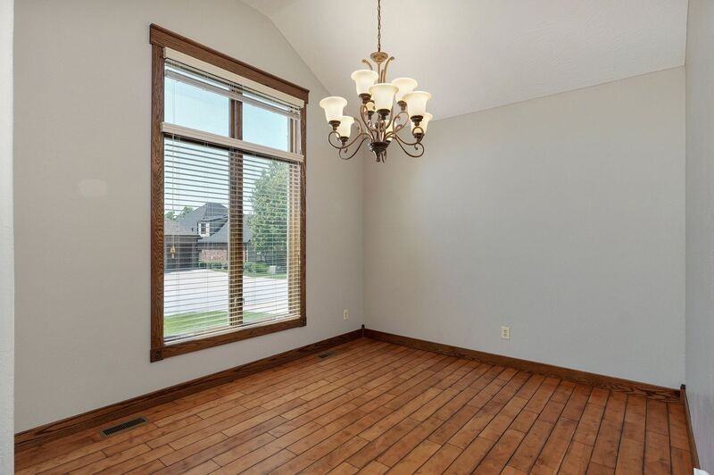 1367 E Siler Pkwy - Photo 6 of 21