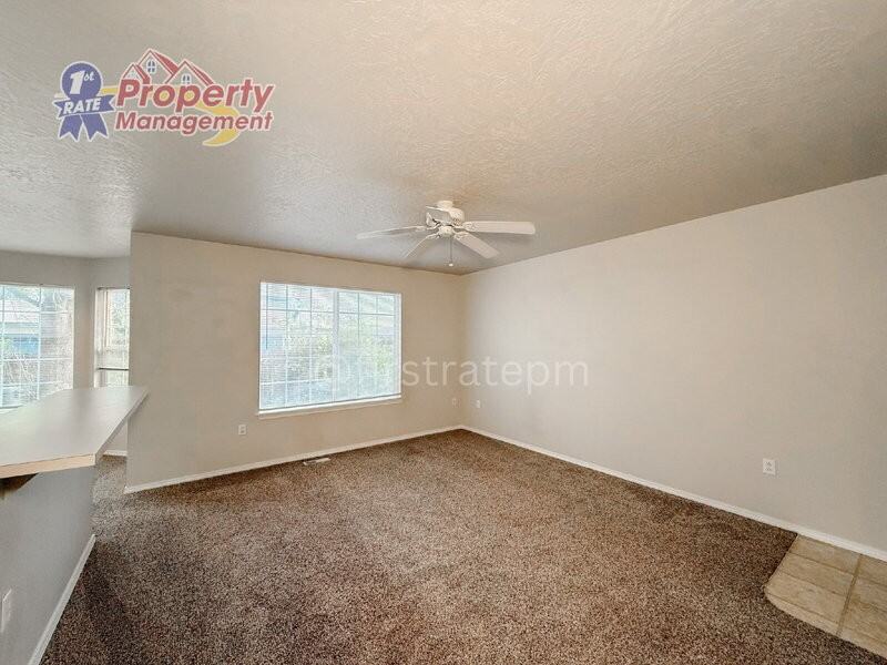 211 N Seafury Ln #202 - Photo 5 of 25